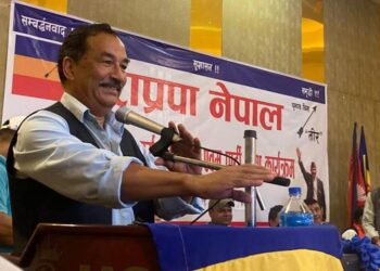 एमाले अध्यक्ष ओलीको गुणगान गाउँदै राप्रपा अध्यक्ष कमल थापा
