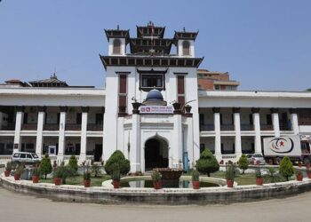 पदीय दायित्व विपरीत प्रचारप्रसारमा संलग्न वडा अध्यक्ष खत्रीलाई स्पष्टीकरण