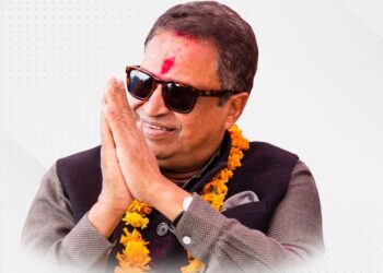 डलर अर्बपति पनि चुनावी यात्रामा निस्कदा बाइककाे पछाडि….
