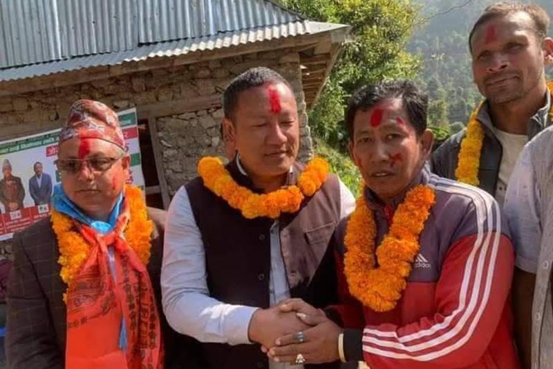 स्वतन्त्र उम्मेदवार घर्तीले तीर्थ लामालाई सघाउने
