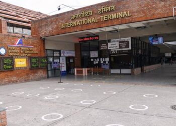 नेपालबाट ५ महिनामै ३८ हजारले ‘एनओसी’ लिँदै विदेशिए