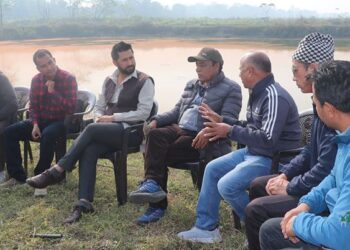 गुनासो पेटिकामा भेटिएको समस्याको पत्र बोकेर माछा पोखरी पुगे रवि लामिछाने